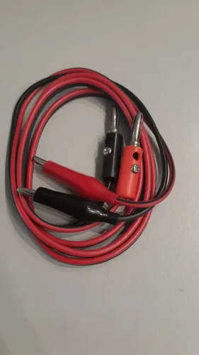 Par Pontas De Prova Cabo Fonte Plug Banana E Garra Jacaré