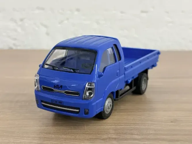Carrinho Mini Caminhão Kia Bongo Azul 1:36