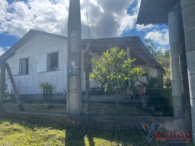 Sítio à venda no Rio Mergulhão em Rio dos Cedros