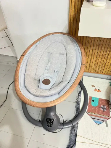 Cadeira de balanço da Maxi cosi