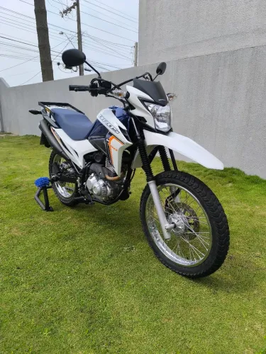 Bros 160