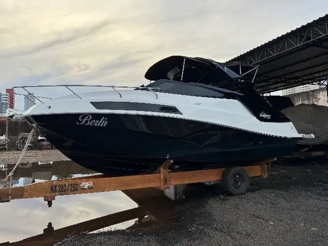 LANCHA NX 290 350 HP