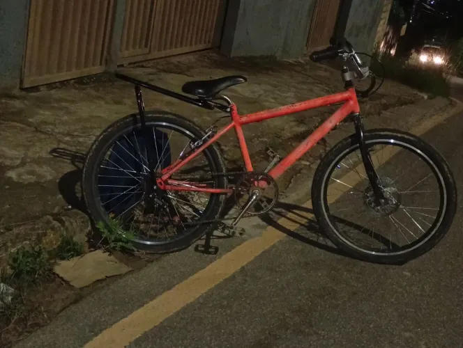 Bicicleta aro 24 montadinha