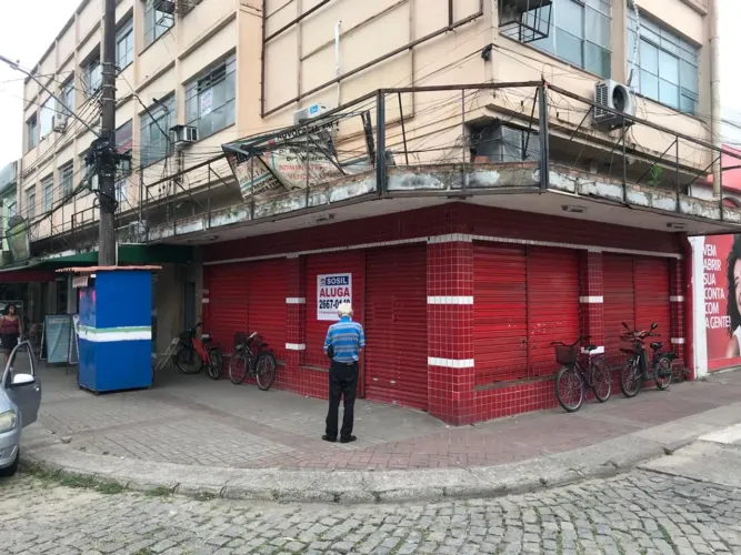 Centro comercial para aluguel possui 50 metros quadrados em Centro - Paracambi - RJ