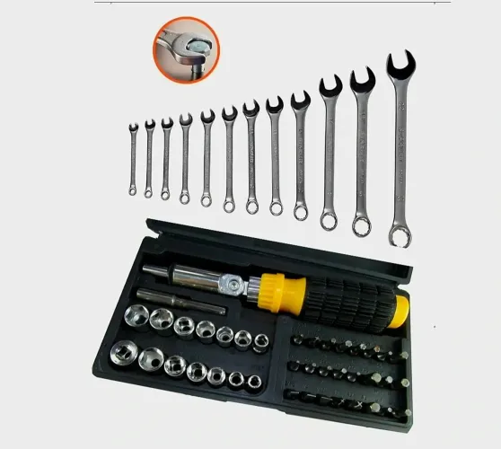 OFERTA - Jogo de chave combinada e kit de Soquetes e Bits com catraca - Ferramentas