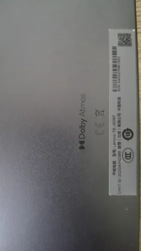 Tablet Lenovo TB-J606F usado