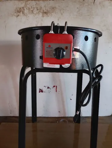 TACHO FRITADORES PRO GÁS 14 LITROS DE ÓLEO/110V NUNCA FOI USADO ///