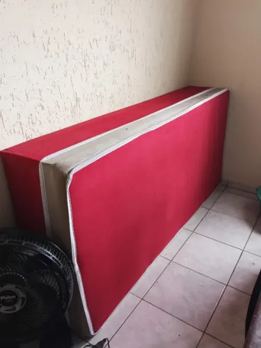 Doa-se cama box de solteiro