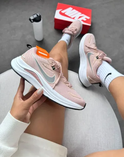 Tenis nike fit running est 1972 novo rosa