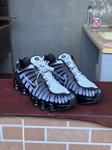 Nike Shox TL