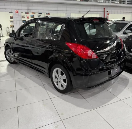 Nissan Tiida SL 1.8/1.8 Flex 16V Aut. 2012