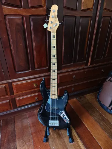 Baixo Tagima jazz Bass tjb5