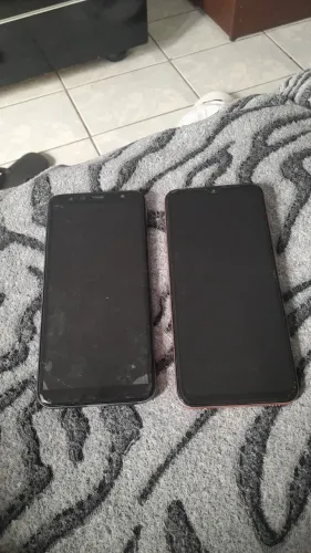 2 Celulares Samsung Para Retirada De Peças Ou Conserto