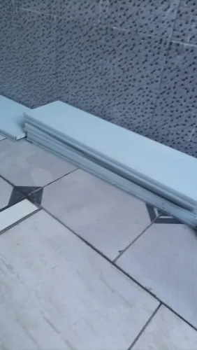 Prateleira para gôndolas