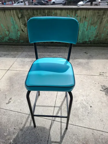 Banqueta azul novinha