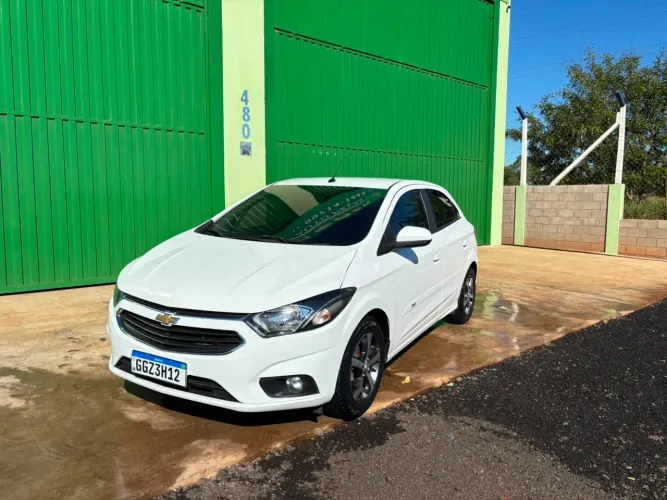 Chevrolet Onix Hatch LTZ 1.4 8V Flex Aut. 4P 2017