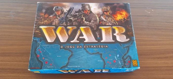 Jogo tabuleiro war + detetive