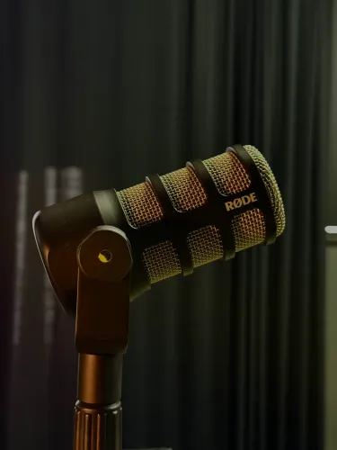 Microfones Rode PodMic - para PodCast