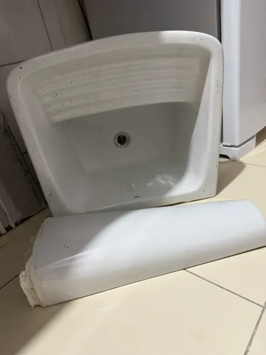 Tanque de cerâmica