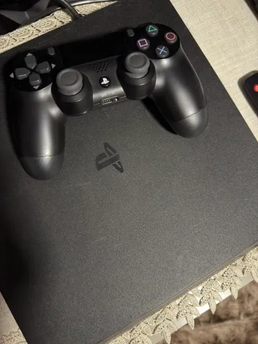 PlayStation 4 slim 1TB com nota fiscal