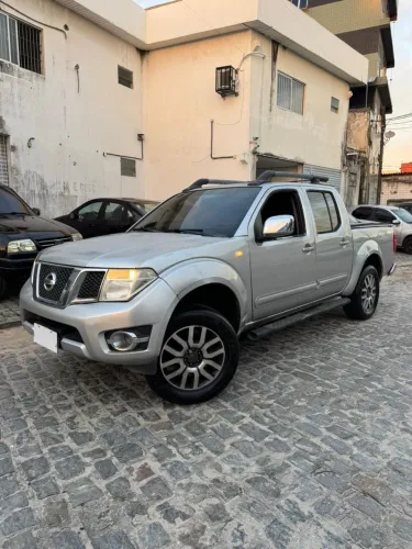 Nissan Frontier SL CD 4X4 2.5tb Diesel AUT 2015