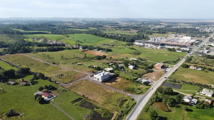 Terreno ( Em loteamento) à Venda, 1005m² - Bairro Quarta Linha em Criciúma