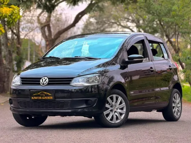 Volkswagen Fox 1.0 MI Total Flex 8V 5P 2014
