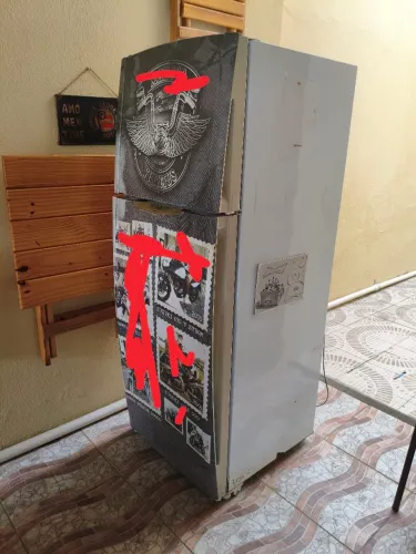 Geladeira com defeito