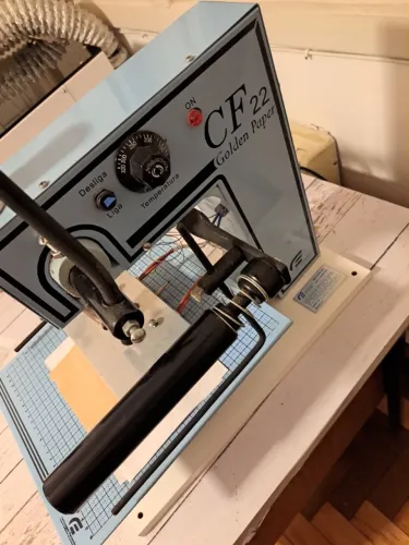 Mini prensa CF 22 - aplica foil, DTF etc