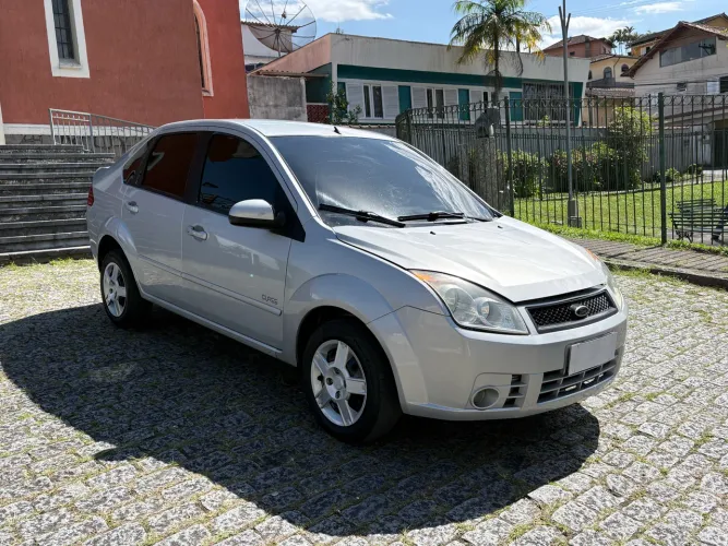 Ford Fiesta Sed. 1.6 8V Flex 4P 2010