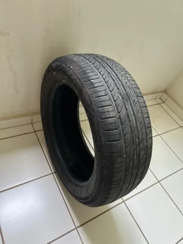 Pneu Aro 17  - 215/55R17