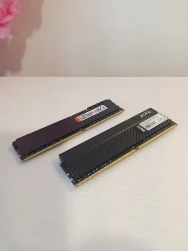 Memória RAM DDR4 16GB (2x8GB) - XPG Gammix D45 + Fury Beast