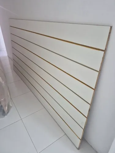 Painel canaletado + 100ganchos