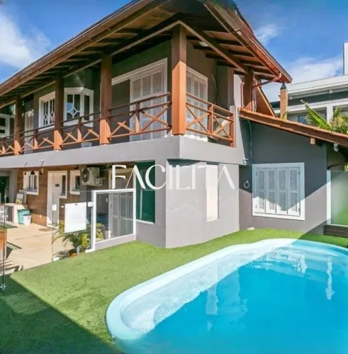 Casa com 4 quartos no bairro Lagoa da Conceição, Florianópolis.