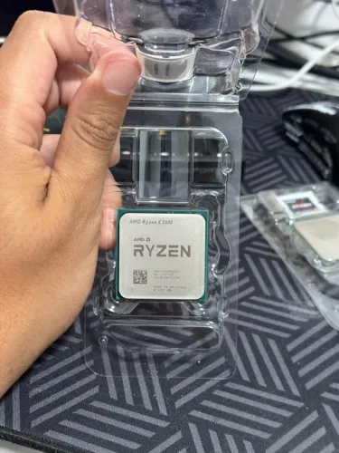 Ryzen 5 5600 AM4 AMD