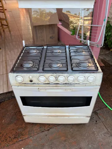 Vendo fogão 6 bocas usado funcionando