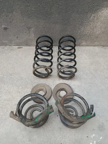 Kit para deixar seu carro rebaixado. Valor negociável !