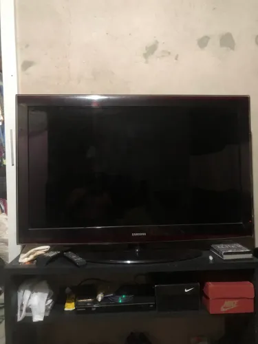 Vendo ou troco uma tv 50 polegada Samsung