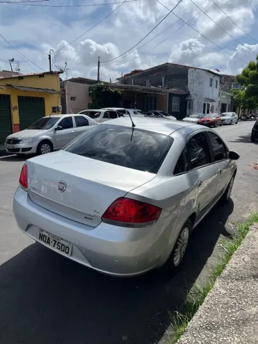 Fiat Linea LX 1.9/ 1.8 Flex 16V 4P 2011