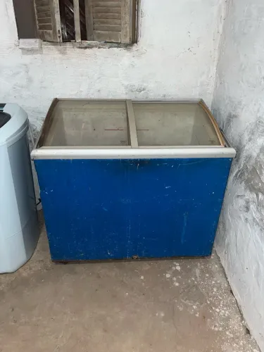 Freezer vertical duas portas