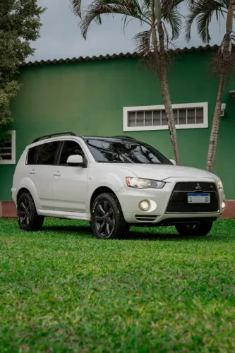 Mitsubishi Outlander 3.0/ GT 3.0 V6 Aut. 2013