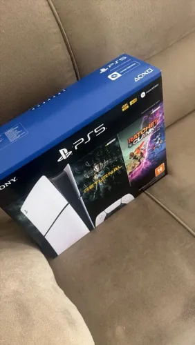 Ps5 barato pelo estado de conservação, 1 ano e 3 meses de uso. Tenho NF para comprovar!!!