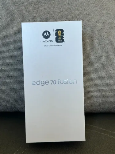 Motorola Edge 70 Fusion - LACRADO - 256GB mémoria