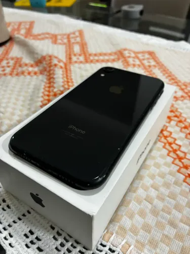 iPhone XR 64gb Preto