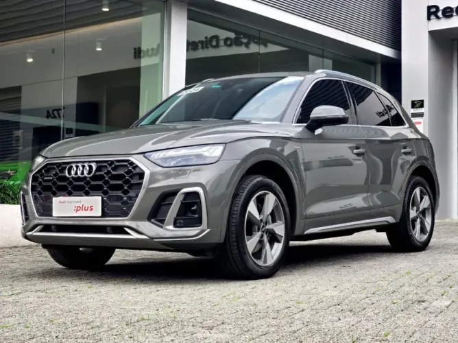 Audi Q5 S-line 2.0 TFSI Quattro S-tronic 2024