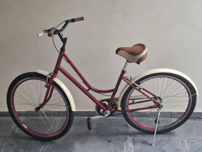 Bicicleta praiana semi nova