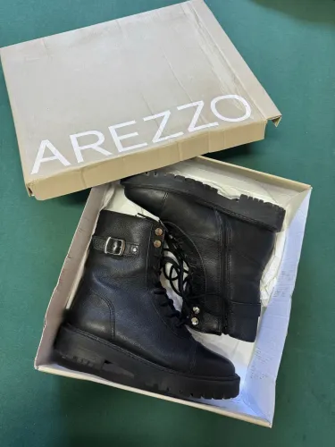 Bota Arezzo