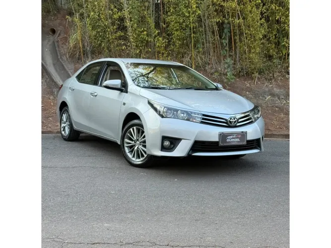 Toyota Corolla Altis 2.0 Flex 16V Aut. 2015
