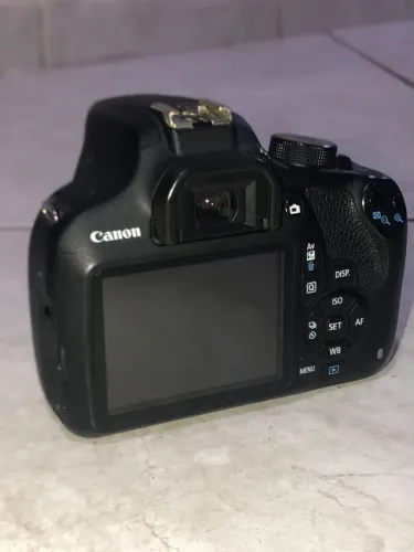 CÂMERA T3 COM LENTE 80 200 EF