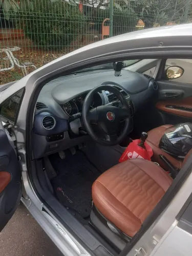 Fiat Punto Attractive 1.4 Fire Flex 8V 5P 2013